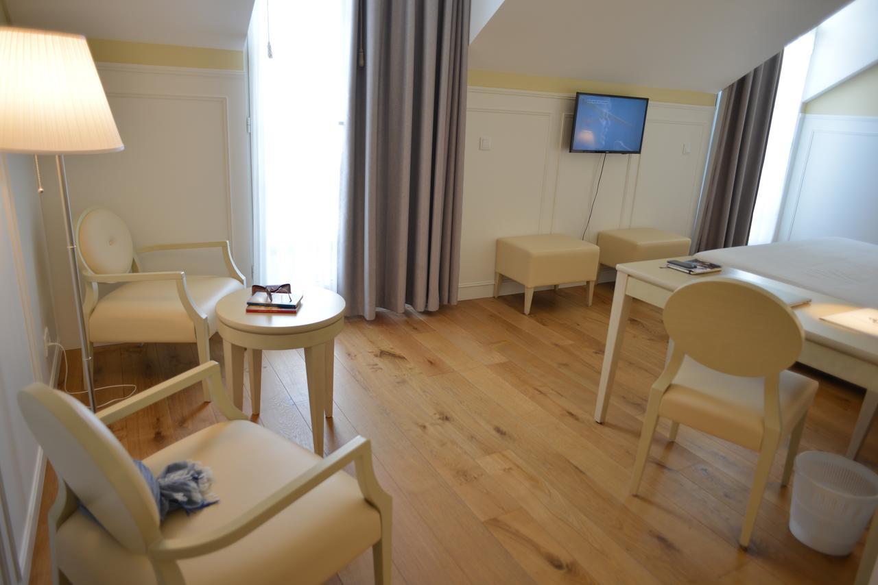 Hotel Charming Blue à Vila do Porto Extérieur photo